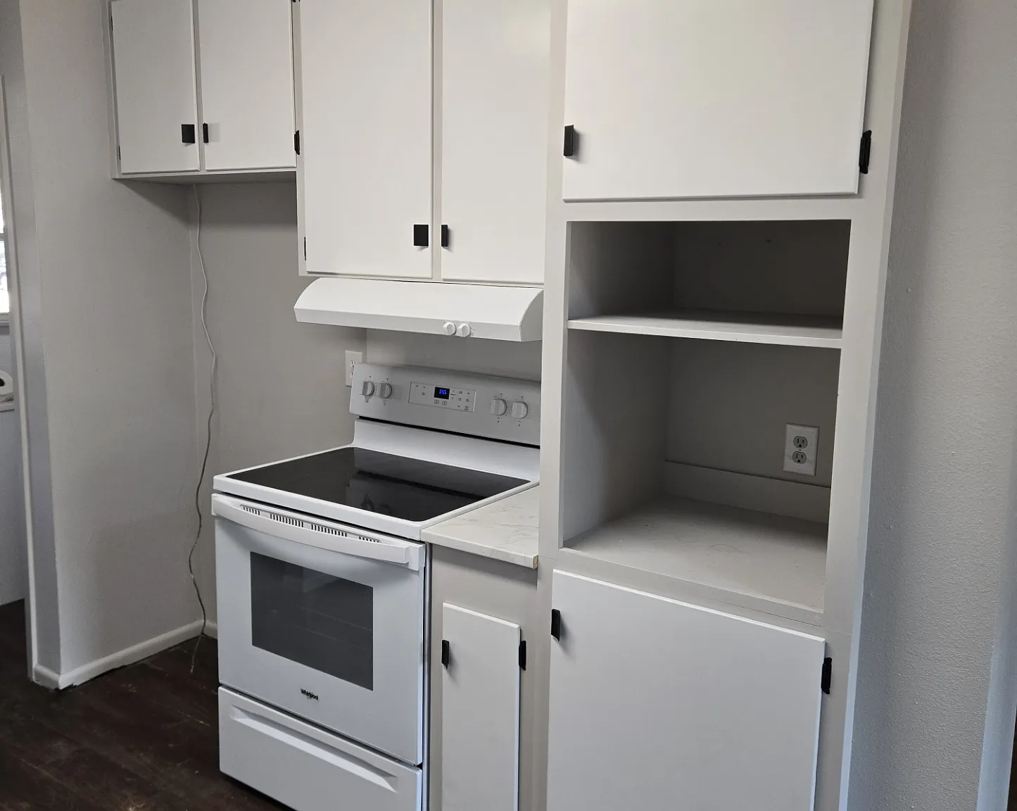 3 bed, 1.5 bath, 1196 sqft, $1,645 — Photo 3