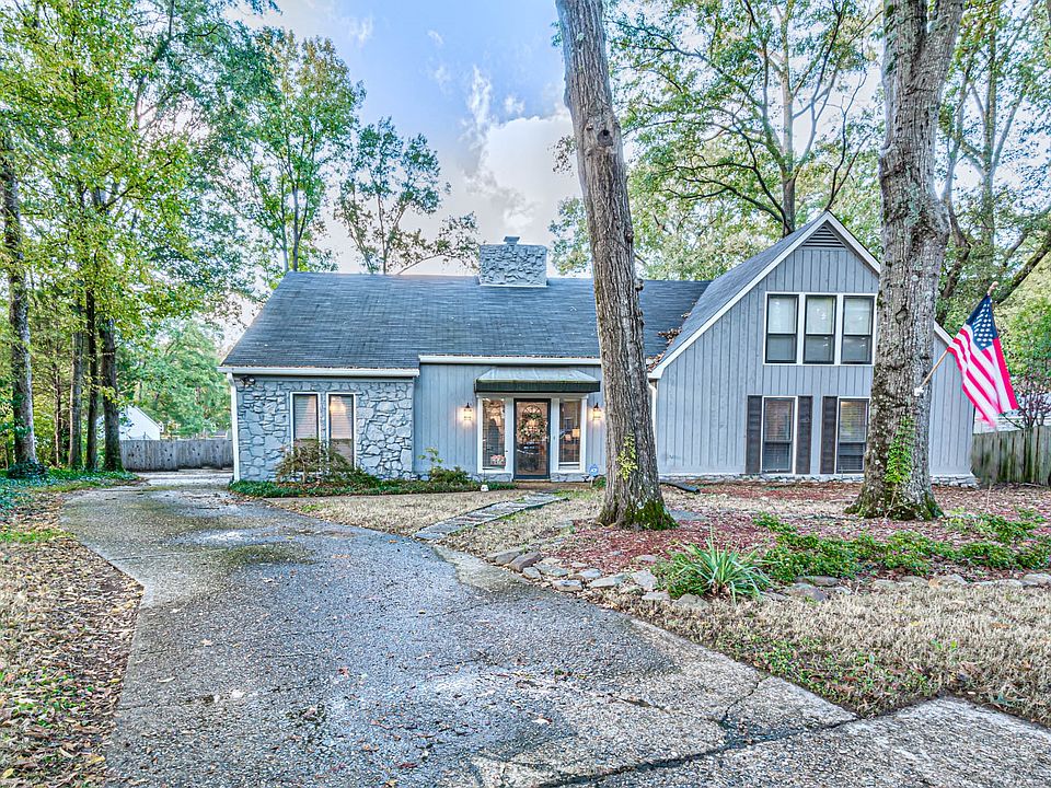 1st image of 1395 Green Orchard Cv