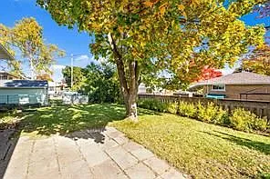2095 Haig Dr — Photo 38