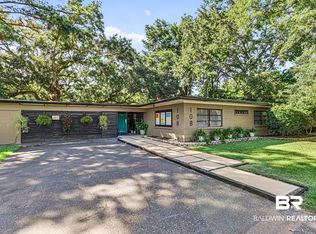 108 Hospital Dr, Fairhope, AL 36532