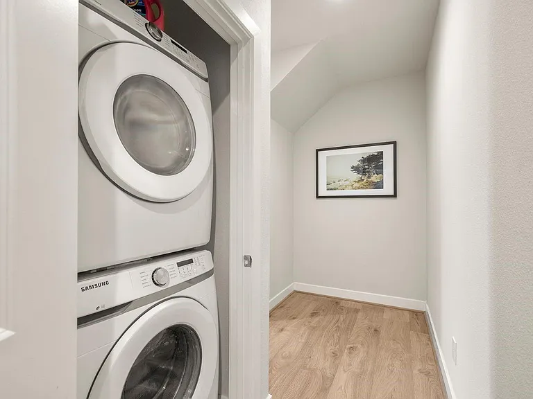 726 Carriage Knolls Dr — Photo 34