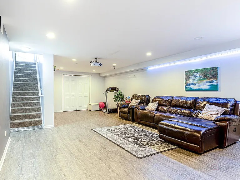 756 Woodewind Dr — Photo 14