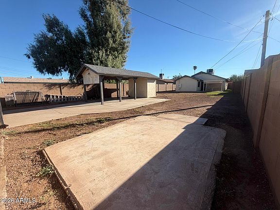 4th image of 6710 N 55TH Avenue