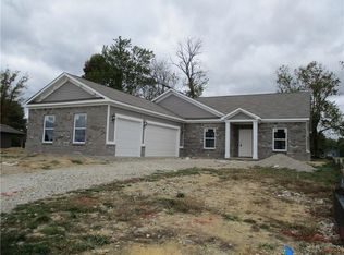 1922 Conifer Ct, Columbus, IN 47201