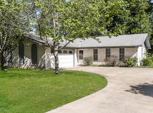 896 Hacienda Dr, Benton, AR 72019
