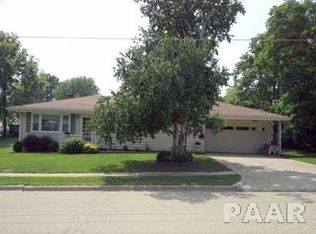 756 N 9th Ave, Canton, IL 61520