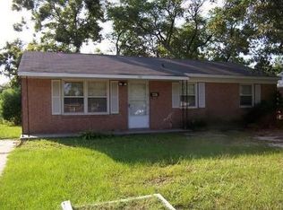 427 Madera Ave, Laurinburg, NC 28352