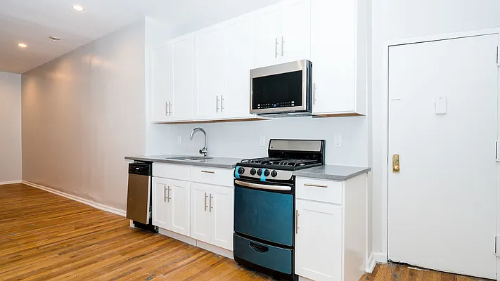 Rented by Nooklyn NYC LLC | media 5