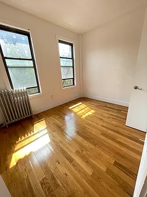 Rented by Lang Realty LLC | media 10