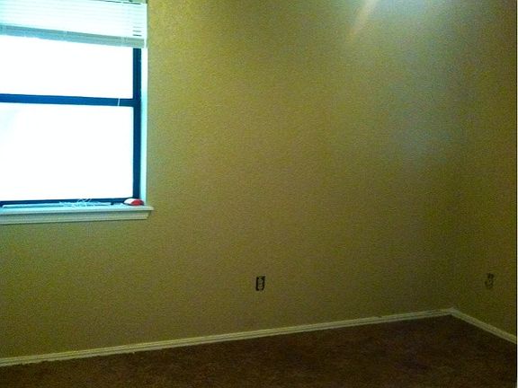 4th image of 2441 N Ann Arbor Ave APT 20