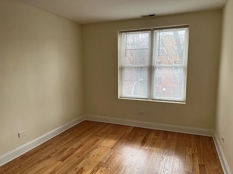 5318 N Francisco Ave #2N — Photo 5
