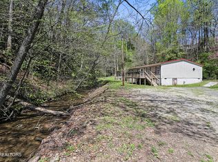 9418 Petros Hwy, Oliver Springs, TN 37840
