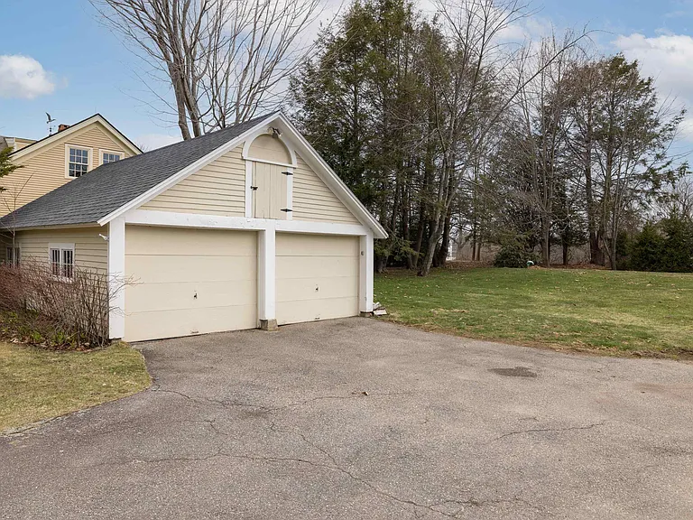 808 Central Rd — Photo 30