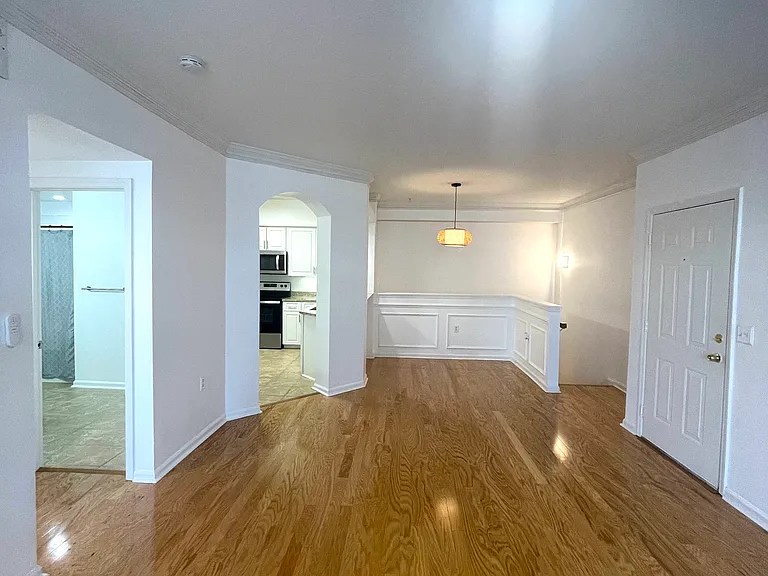 2201 Bay Club Cir — Photo 22