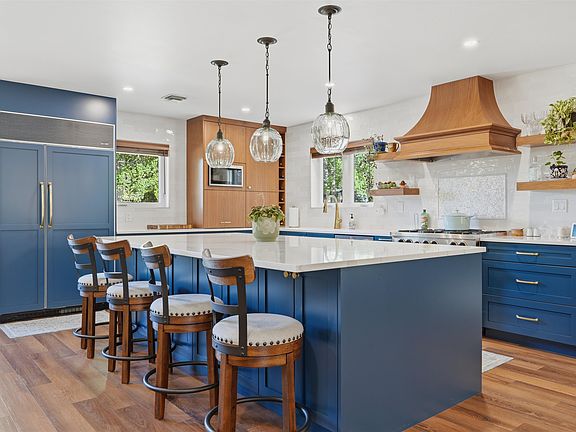 2nd image of 2022 Eagle Ct