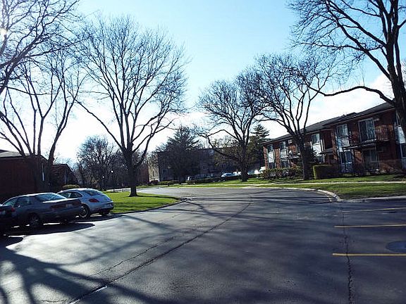 2nd image of 2408 E Brandenberry Ct APT 1H