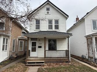 2718 Washington St, Dubuque, IA 52001