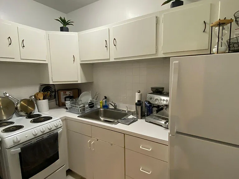 220 Beacon St #104 — Photo 8
