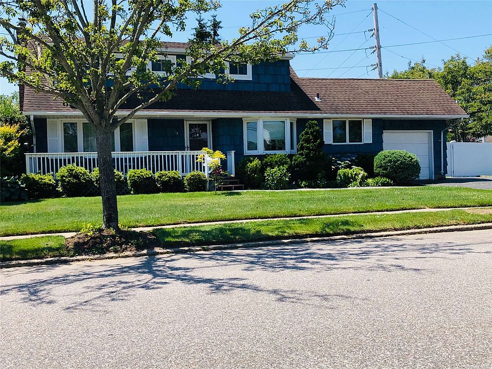 1st image of 28 Merritt St