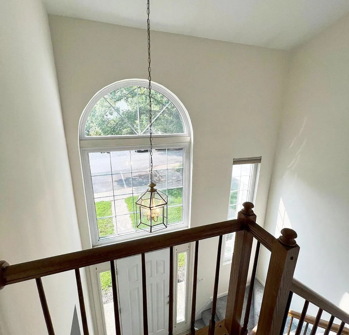 3 bed, 3.5 bath, 1801 sqft, $3,050 — Photo 3
