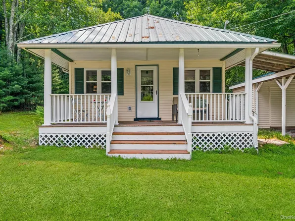 223 County Road 21, Barryville, NY 12719