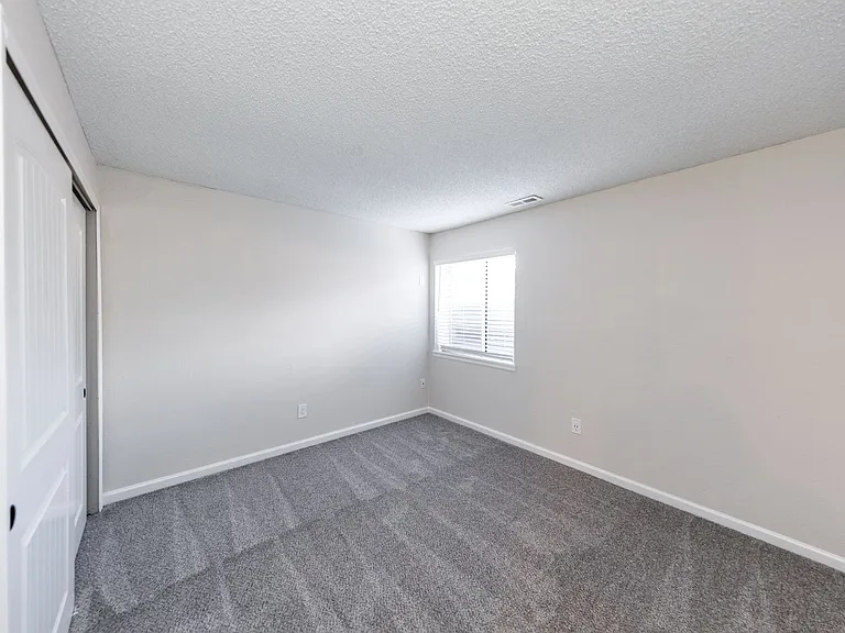 4571 Lamplighter Cir — Photo 23