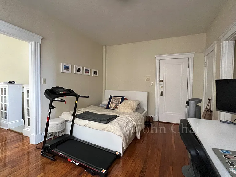 225 Kelton St #3 — Photo 5