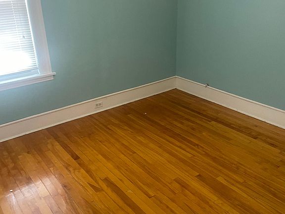 4th image of 98 Whitmarsh Ave