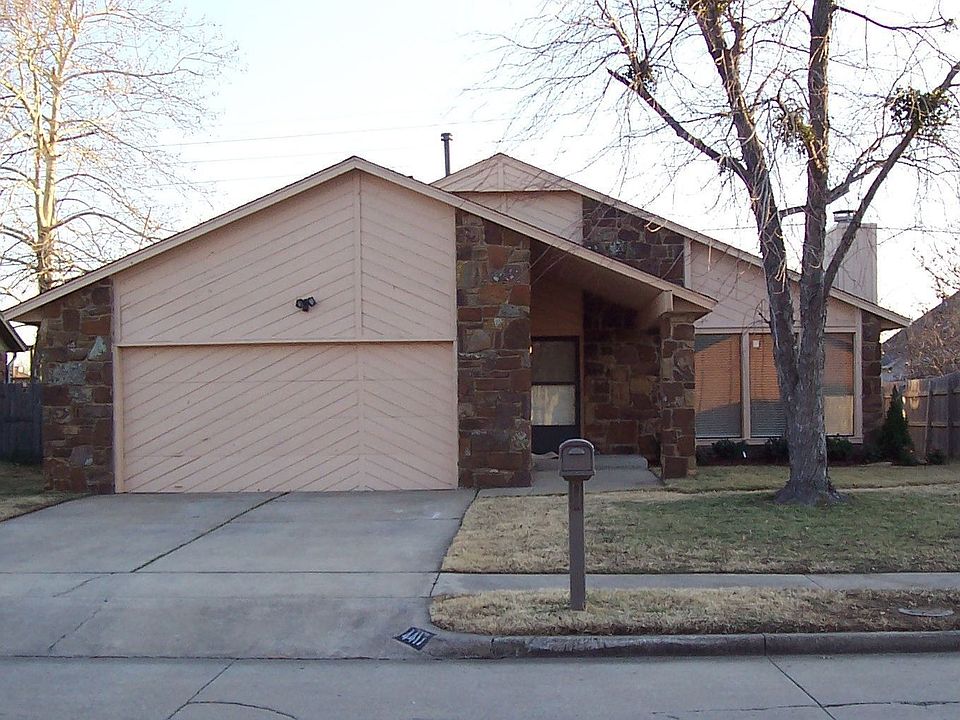 Exterior and interior paint and updates thoughout the entire home.