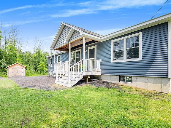 2nd image of 134 Pine Grove Circle