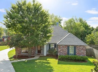 3216 Riverbrook Ct, Baton Rouge, LA 70820