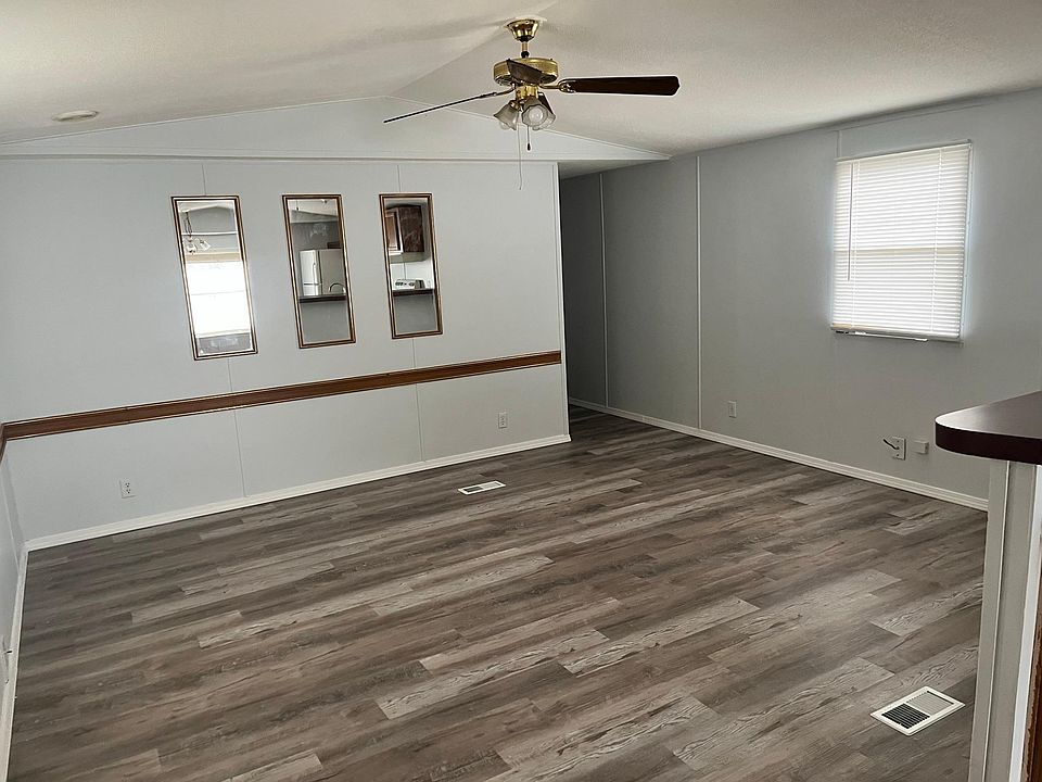 1st image of 4611 Dumas Dr Space 9