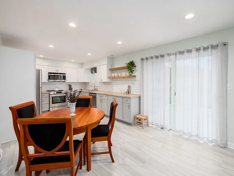 6875 Central College Rd — Photo 8