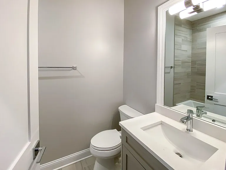 3345 N Kenmore Ave #1 — Photo 6