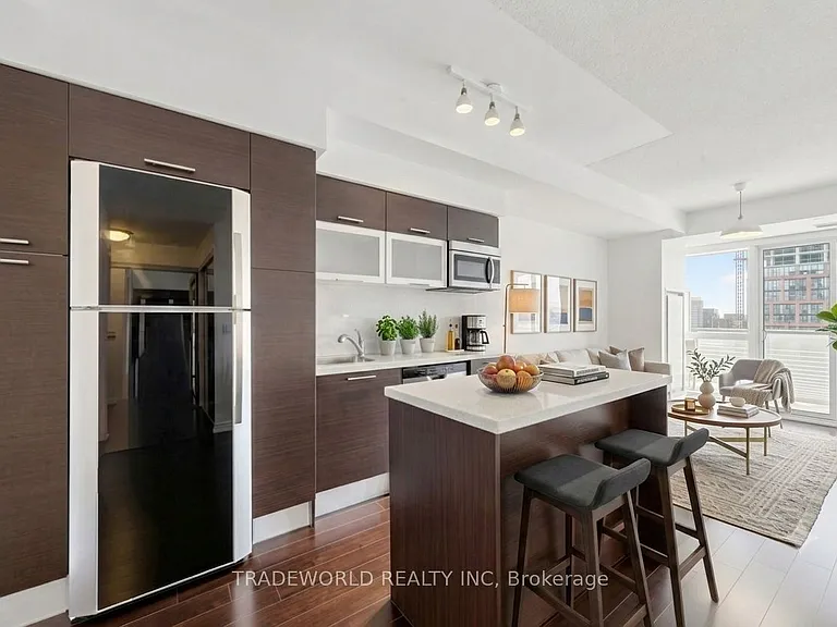 386 Yonge St #3709 — Photo 10