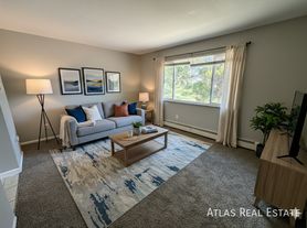 318 Bonnie Ct, Colorado Springs, CO