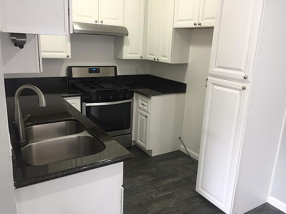 5th image of 333 W Lexington Dr APT 4