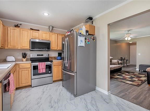 4th image of 13022 Nebraska Ct