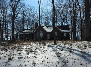 325 Eastside Rd, Burns, TN 37029