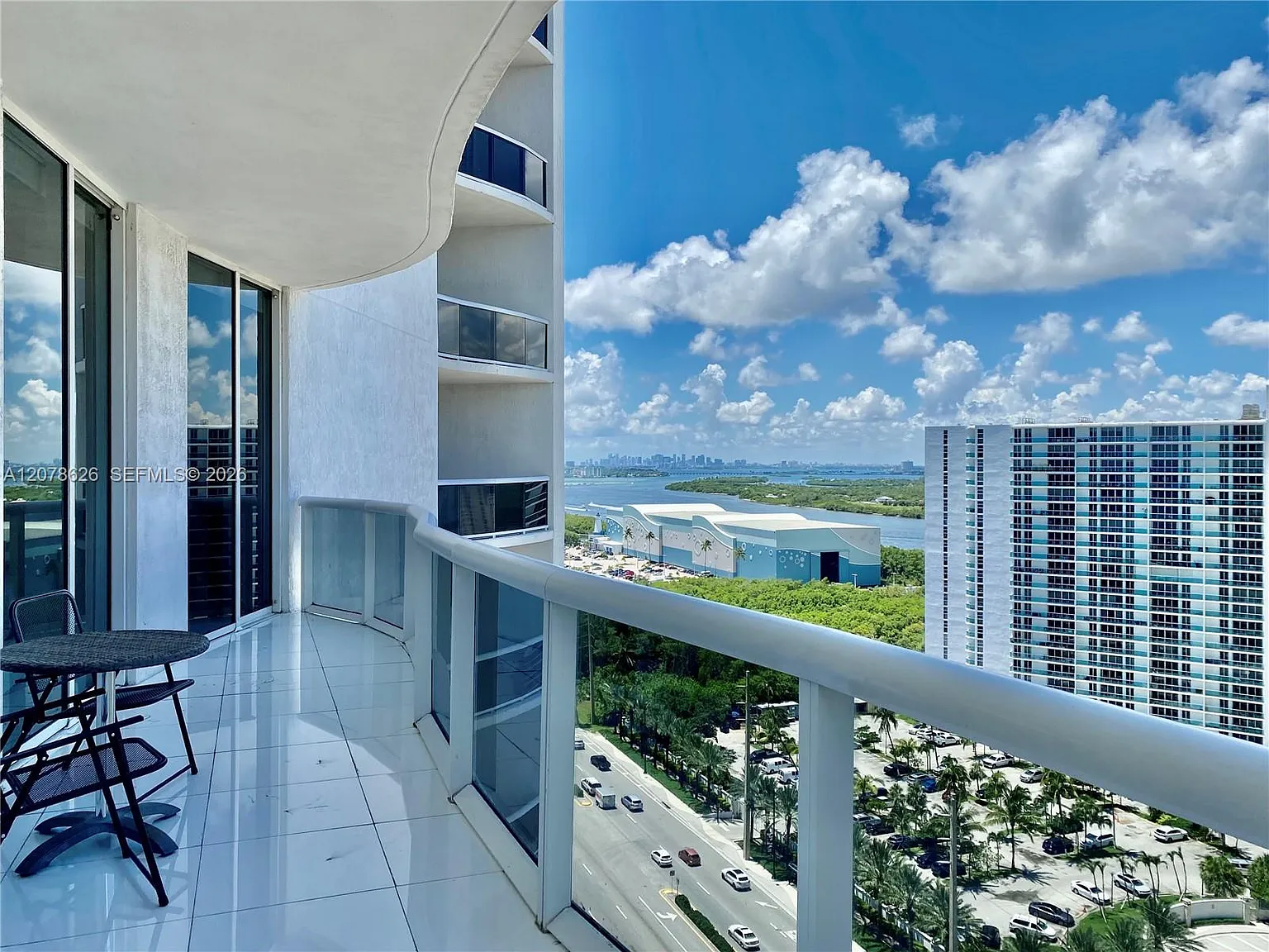 Tdr Tower Iii Condo — Photo 3