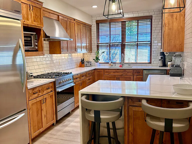 101 Emerald St #1B — Photo 6
