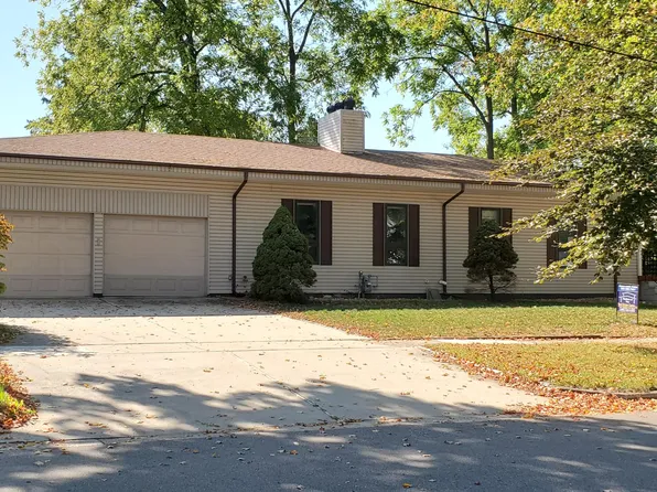 746 Lee St, South Haven, MI 49090
