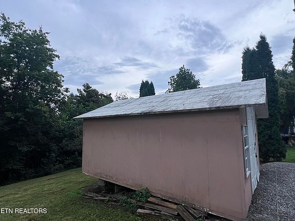 5th image of 108 Serrento Ln
