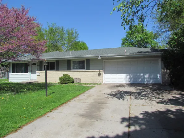 831 N Glenwood Pl, Aurora, IL 60506