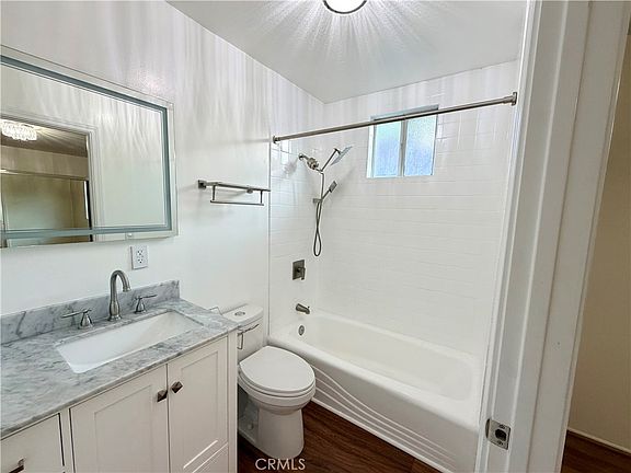 5th image of 5622 Aldama St