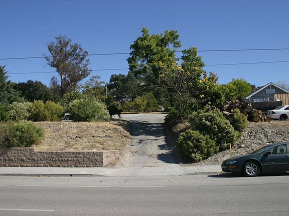 2nd image of 4615 El Camino Real
