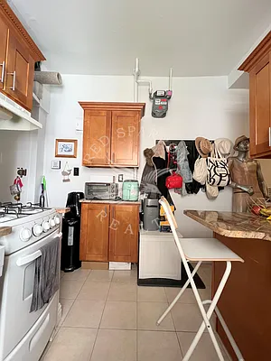 Rented by Red Sparrow Realty Group | media 10