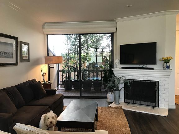 3rd image of 1114 20th St Unit 3