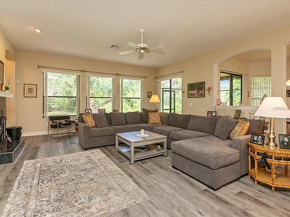 4th image of 6908 Sylvan Woods Dr