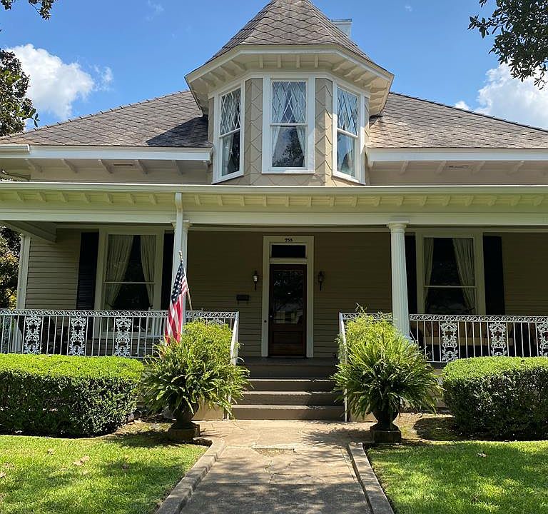 755 N 6th Ave, Laurel, MS 39440 Zillow